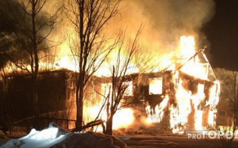 В Коми короткое замыкание оставило три семьи без крыши над головой