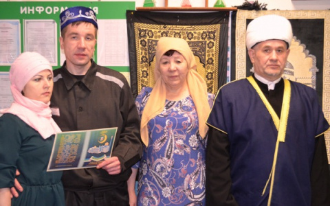 Девушка из Казани приехала в Коми, чтобы сыграть свадьбу в колонии