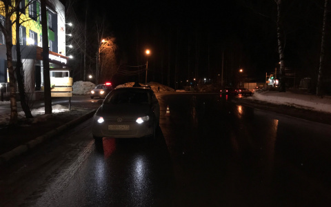 В Сыктывкаре под колеса иномарки попал 11-летний мальчик, ребенок в больнице