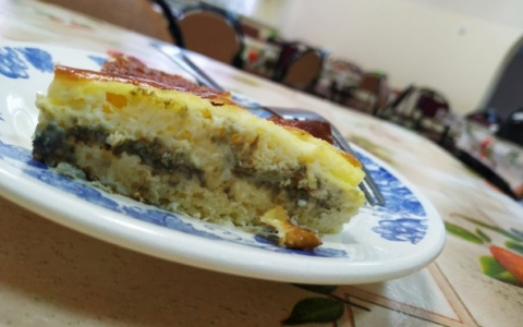 В Роспотребнадзоре Коми рассказали, что делать школьникам, если они нашли в еде плесень