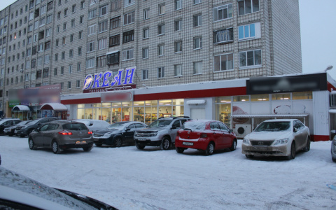 В Сыктывкаре мужчина упал с высоты 7 этажа