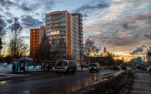 Фото дня: закат в Эжвинском районе Сыктывкара