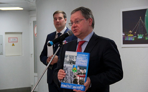 В Сыктывкаре создали фотоальбом из 160 страниц об истории столицы Коми