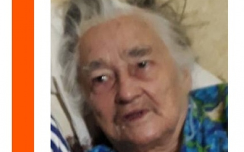 В Сыктывкаре пропала 90-летняя пенсионерка в сиреневой куртке