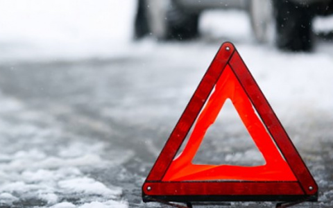 В Коми на дороге опрокинулся пьяный мотоциклист без водительских прав