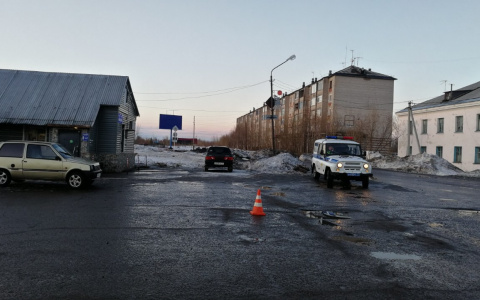 В Коми невнимательный водитель «Оки» устроил пенсионерке перелом