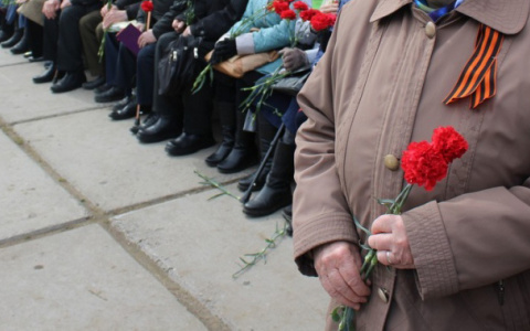 Сыктывкарка: «Мою 95-летнюю бабушку «поздравили» с Днем Победы тем, что лишили праздничной выплаты»