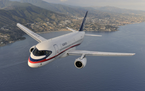 В Сыктывкаре отменили вылет самолета Sukhoi superjet 100