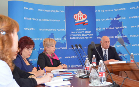 В Пенсионном фонде рассказали, будут ли оцифровывать трудовые книжки сыктывкарцев