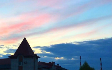 Фото дня: нежный отзвук заката в небе над Сыктывкаром