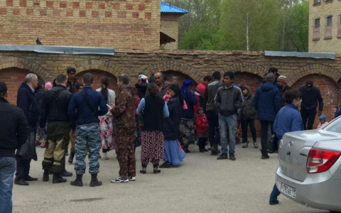 Иностранцев, которые клянчили деньги у жителей в Коми, забрала полиция