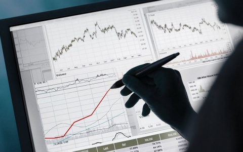 Заключить безопасные сделки с низкими рисками поможет проверенная стратегия «Снайпер»