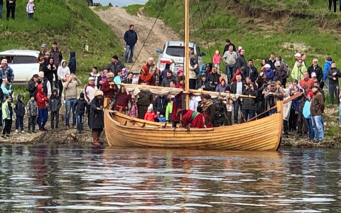 Сыктывкарцы отправились покорять воды Коми на ладье 15 века