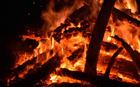 В Коми из-за короткого замыкания сгорел дотла жилой дом