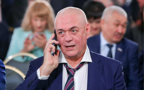 Известному российскому журналисту, который умер месяц назад, выписали штраф