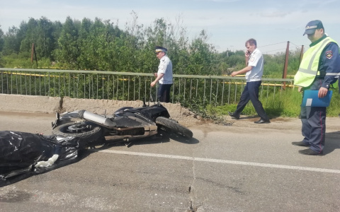В Коми насмерть разбился мотоциклист (фото)