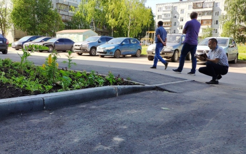 В Сыктывкаре проверили дворы, на которые потратили 12 миллионов рублей