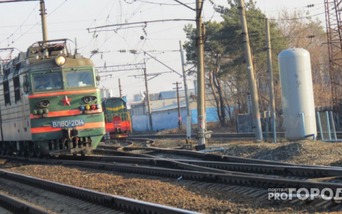 В Коми восстановили движение на железной дороге, где с рельс сошли 23 вагона