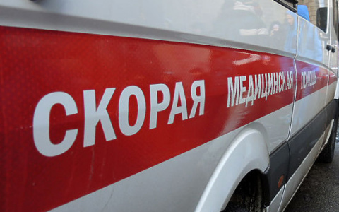 Сыктывкарец умер на руках у прохожих, не дождавшись помощи: версия скорой