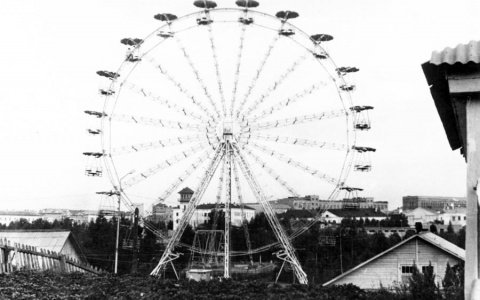 О жителях Коми, которые скидываются на колесо обозрения, написал популярный паблик (видео)