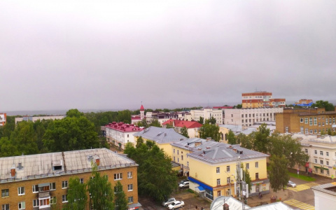 Фото дня в Сыктывкаре: непроглядный туман на горизонте