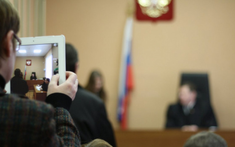 Суд заставил мэрию Сыктывкара предоставить горожанке новую квартиру