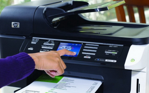 Какое многофункциональное устройство избавит от необходимости тратиться на дорогие чернила и картриджи