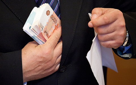 В Сыктывкаре задержали замглавы госкорпорации: его обвиняют в получении взятки