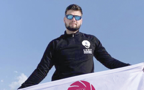 Житель Коми покорил высочайшую точку Европы и Азии