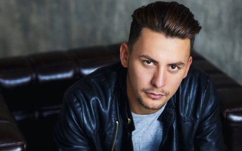 «Видел призраков в зеркалах»: что известно об участнике «Битвы экстрасенсов» из Сыктывкара