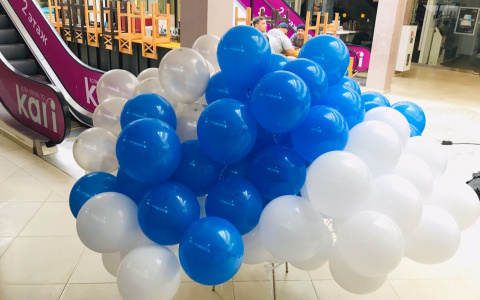 Фонтан, подсветка и надпись: 6 идей как превратить обычный воздушный шар в украшение праздника