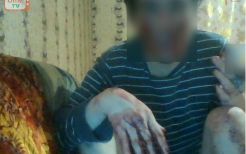 Сыктывкарец в крови признался в убийстве жены и ее любовника в прямом эфире «Чат-рулетки»