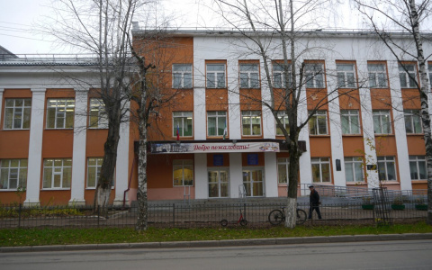 Сыктывкарская школа не будет платить 100 тысяч рублей за то, что выгнала ребенка с урока