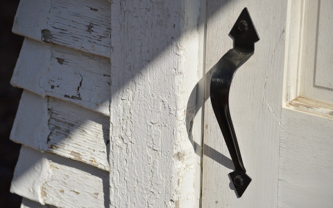 В Коми грабители украли дверь от квартиры