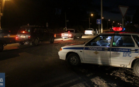 18-летний парень наехал на женщину в Сыктывкаре и скрылся с места ДТП