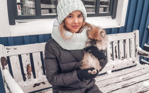 Зимняя фотосессия и снимок с пакетом: 8 привлекательных сыктывкарок из Instagram