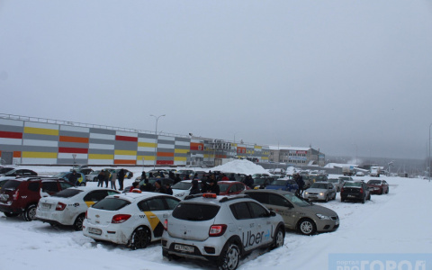В Сыктывкаре прошли переговоры «Яндекса» и таксистов-забастовщиков