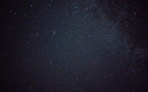 Фото дня в Сыктывкаре: жемчужная россыпь звезд на темном бархате неба