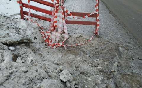 Люк, в котором погиб сыктывкарец, сегодня огородили