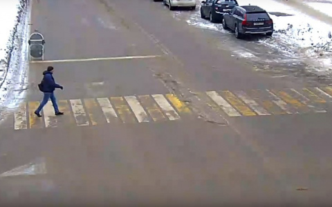 Полиция Сыктывкара ищет мужчину, который поможет раскрыть кражу (видео)