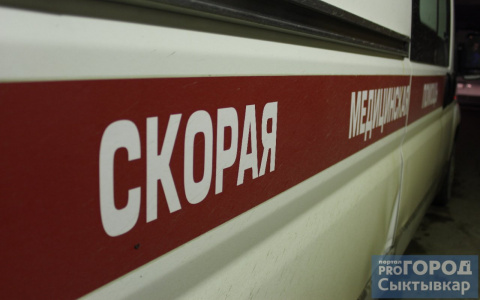 В скорой рассказали, сколько сыктывкарцев получили травмы из-за скользких тротуаров