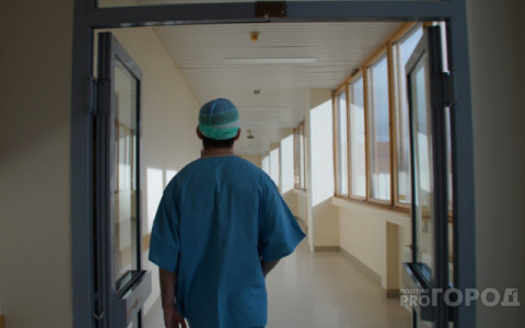 Девушка, которую изрезали ножом в Коми, пришла в себя