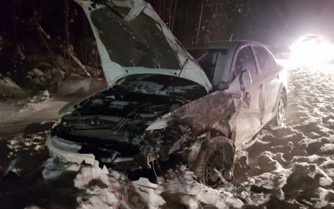 В Коми «Тойота» протаранила «пятнашку» на встречке, пострадали пятеро