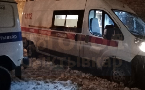 Сыктывкарка бросила ребенка возле бара: подробности