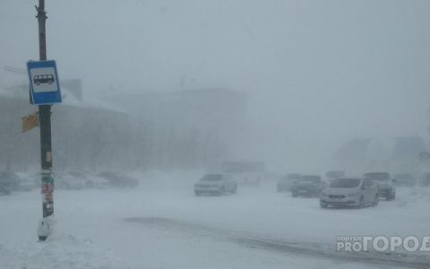 В Коми второй раз за сутки объявили штормовое предупреждение