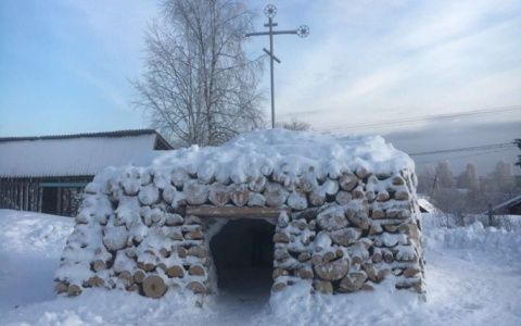В одном из сел Коми не хватило снега на рождественский вертеп
