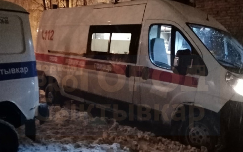 Сыктывкарка, которая оставила младенца на улице у бара, была пьяной