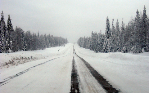 Сыктывкарцам рассказали, как не попасть в ДТП на зимней трассе