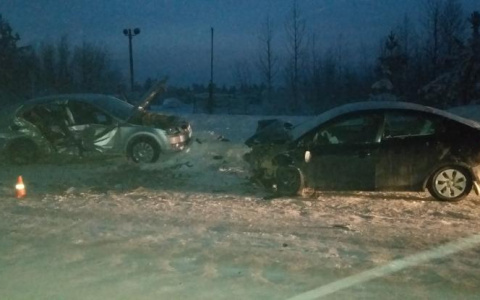 На дороге в Коми столкнулись две иномарки, есть пострадавшие