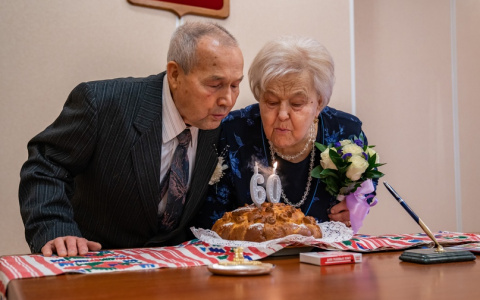 В Коми поздравили супругов, которые прожили вместе 60 лет